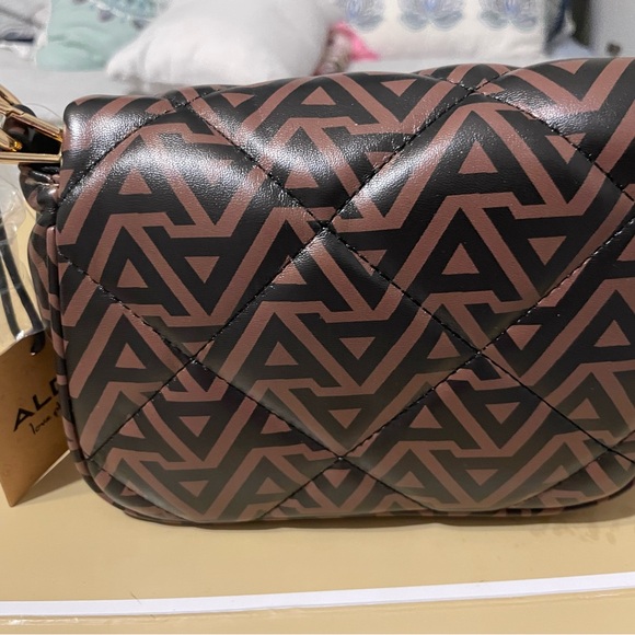 Everything must be go new withh tags - Picture 2 of 2